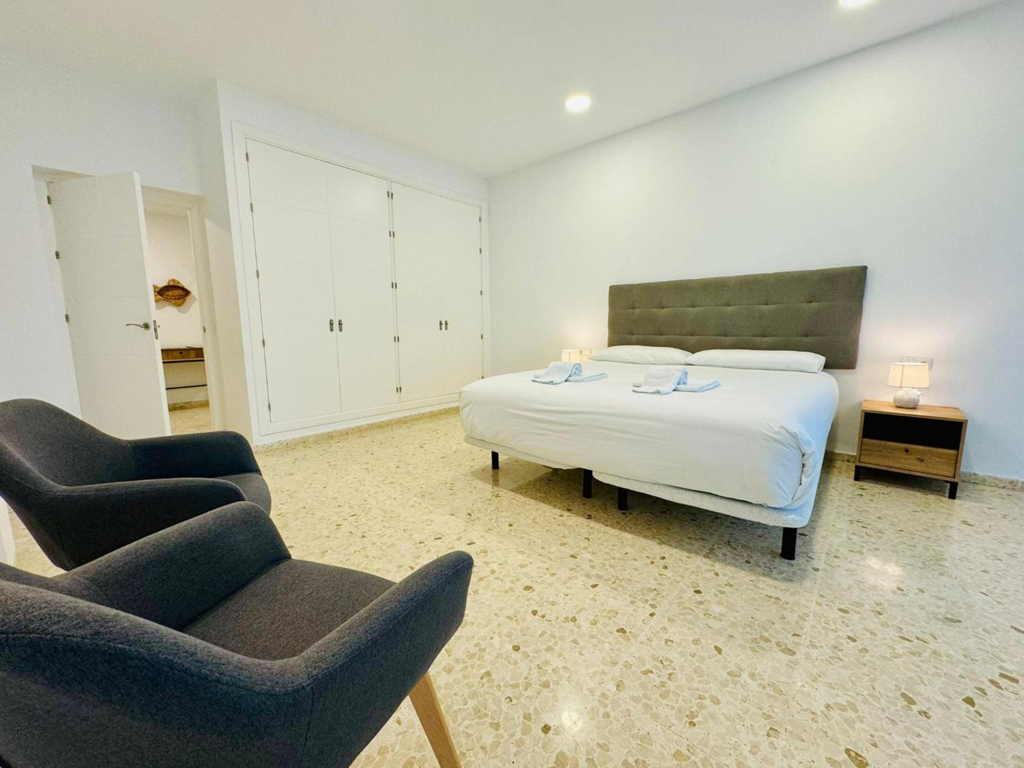 Apartamentos La Muralla Grupo Ac Gestion Cádiz Buitenkant foto